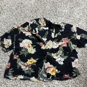Hollister Black Floral Button-Front Shirt with Yellow & White Blooms